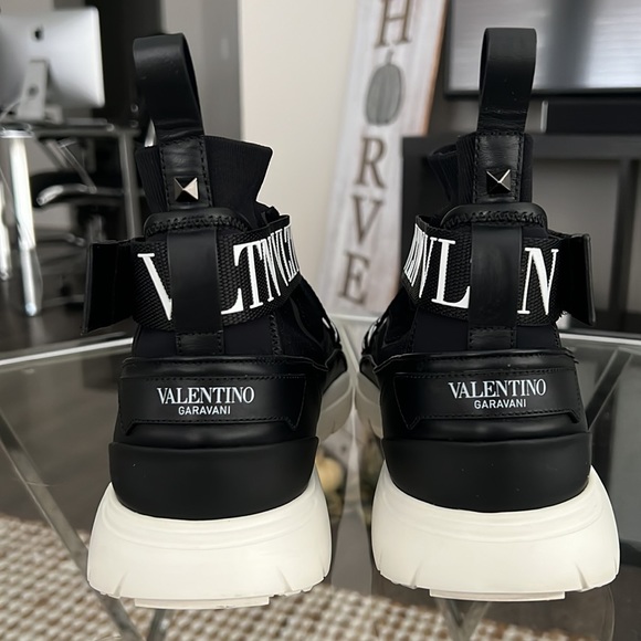 Valentino Garavani VLTN High-Top Sneakers - Picture 6 of 10